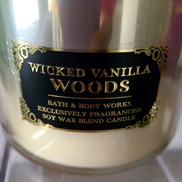 Wicked Vanilla Woods Candle w/ Specialty Lid PLUS Tote - Picture 6 of 14
